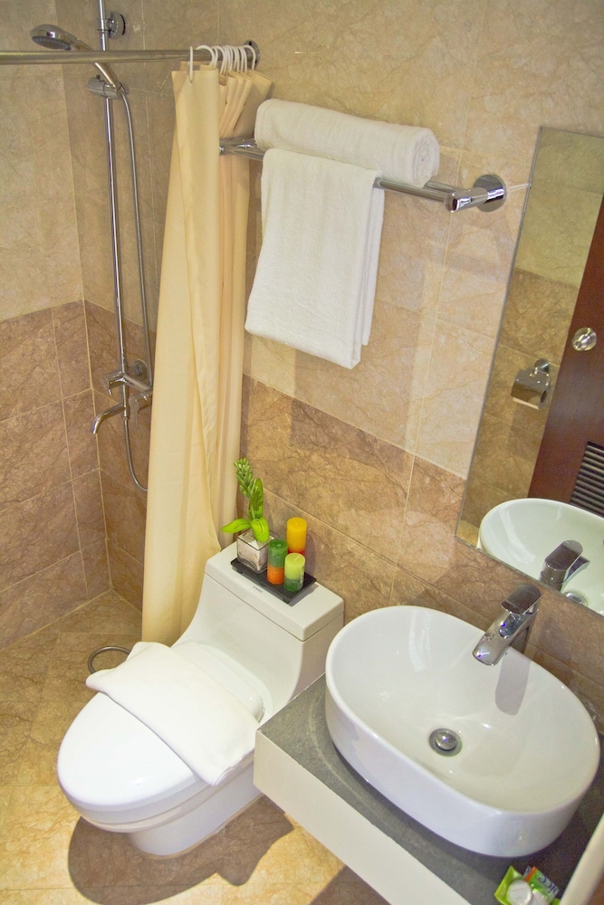 Canberry Hotel 46/49