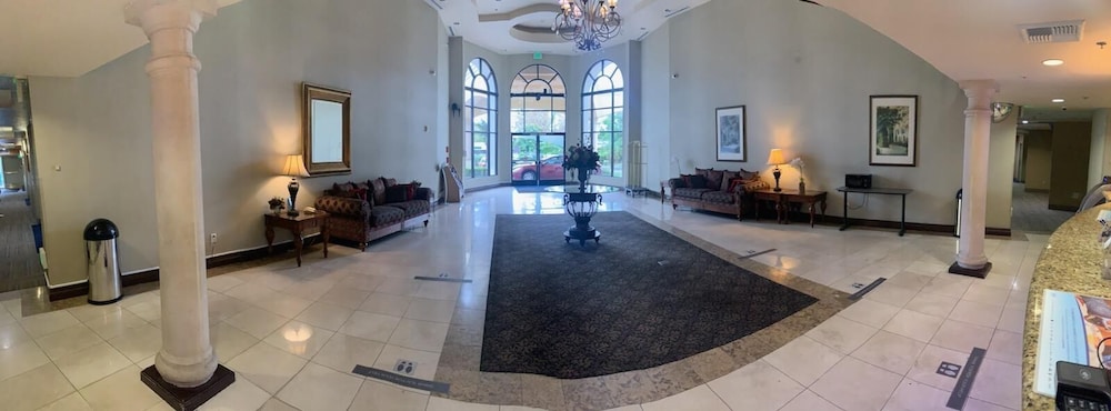Hotel Marguerite Anaheim/Garden Grove, Trademark Collection 26/50