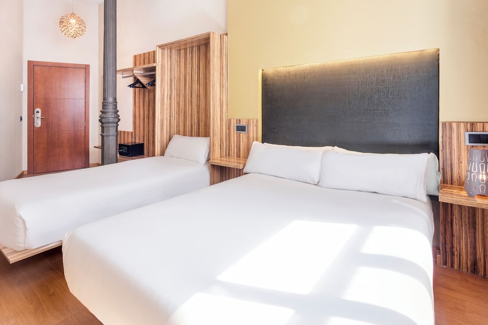 Family, 1 Double and 1 Single Bed, Ground Floor