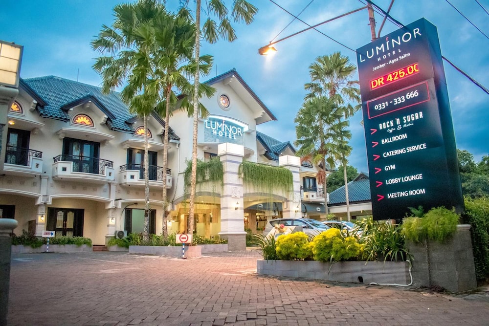Luminor Hotel Jember (ex Panorama Hotel) 2/65