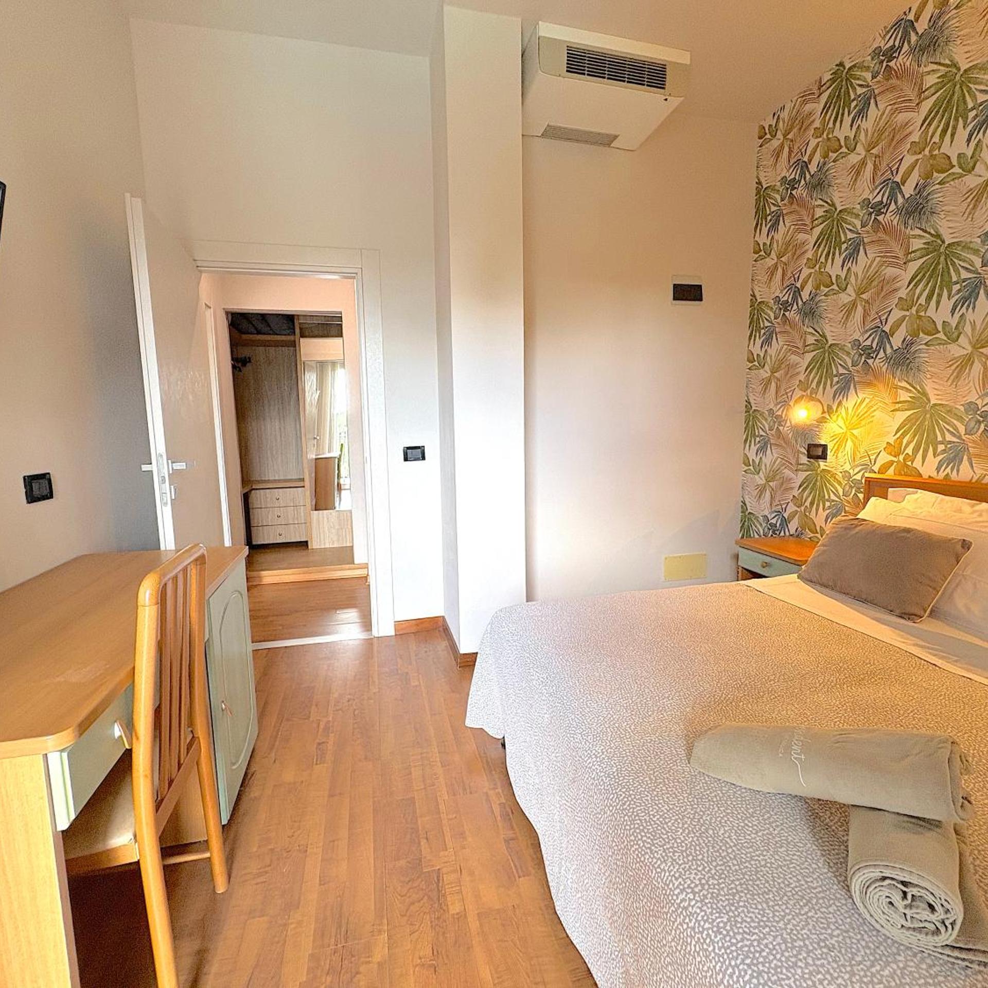 Hotel President Cattolica 38/56