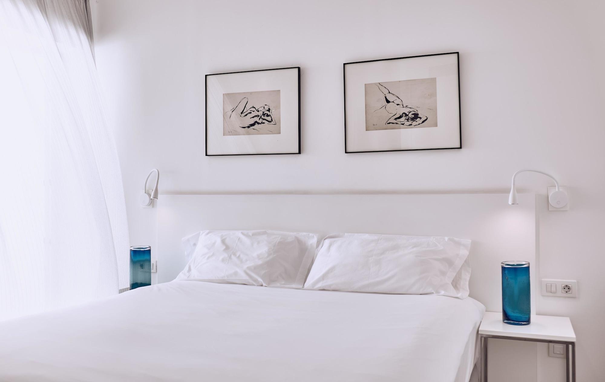 3 Bedrooms, Infinity, Suite, Sea View, Private Pool