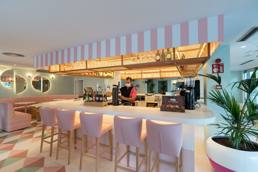 The Agir Springs Hotel 30/31