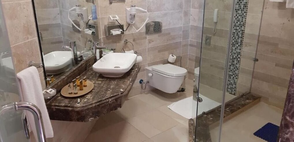 Concorde Moreen Beach Resort & Spa - All Inclusive 48/50