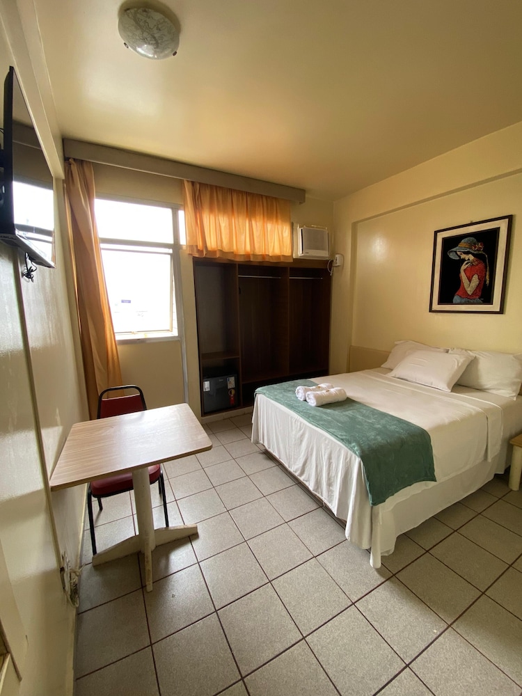 Plaza Hotel 15/50