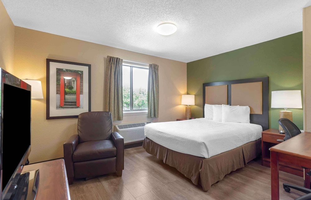 Extended Stay America - Memphis - Cordova 7/40