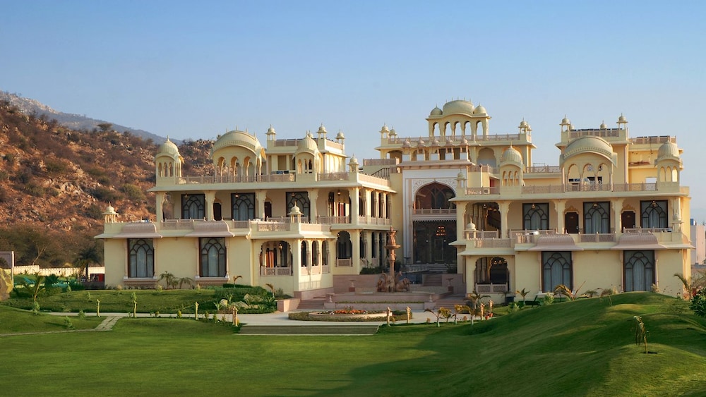 Rajasthali Resort And Spa 35/38