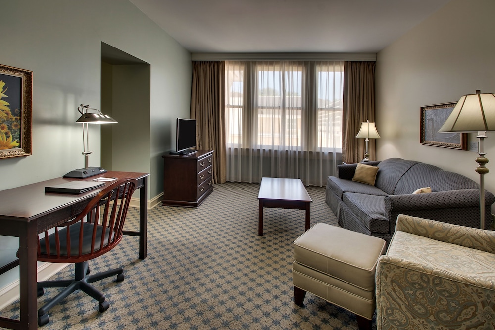 The Inn At Wise 25/36