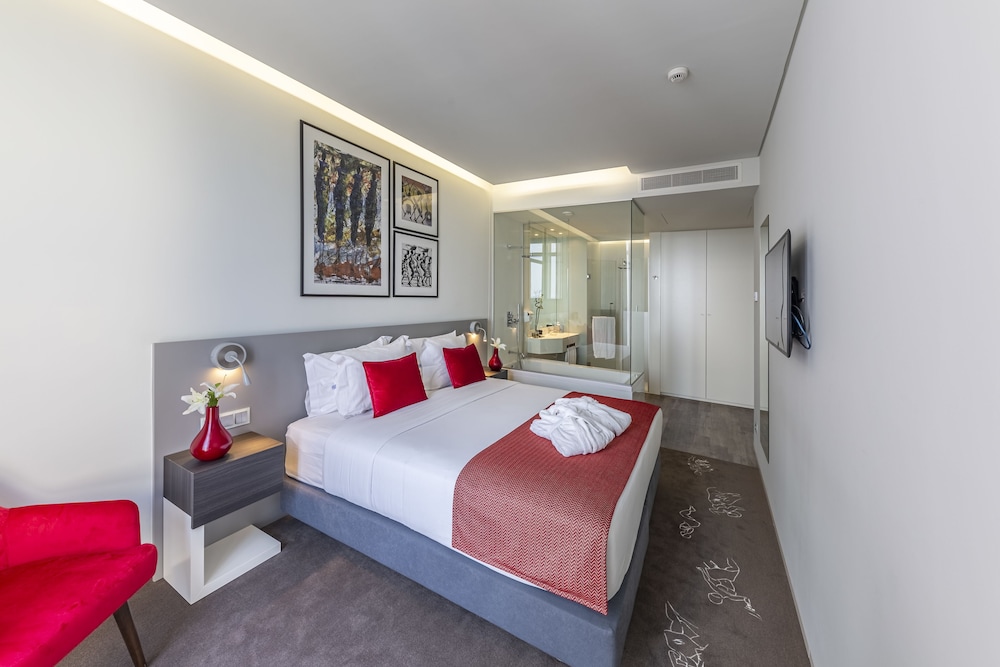 Melia Maputo Sky 8/66
