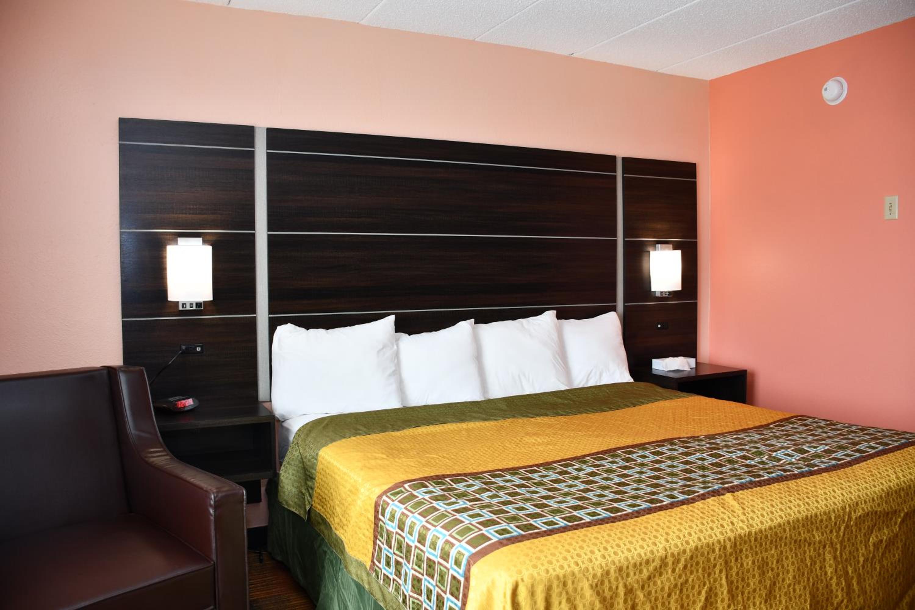 Room, King Bed