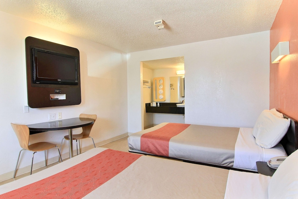Motel6 Austin, TX 39/51