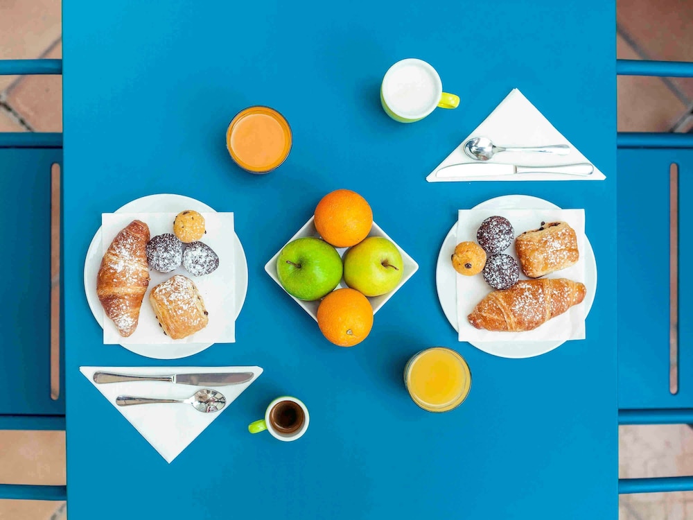 IBIS STYLES NAPOLI GARIBALDI 40/66