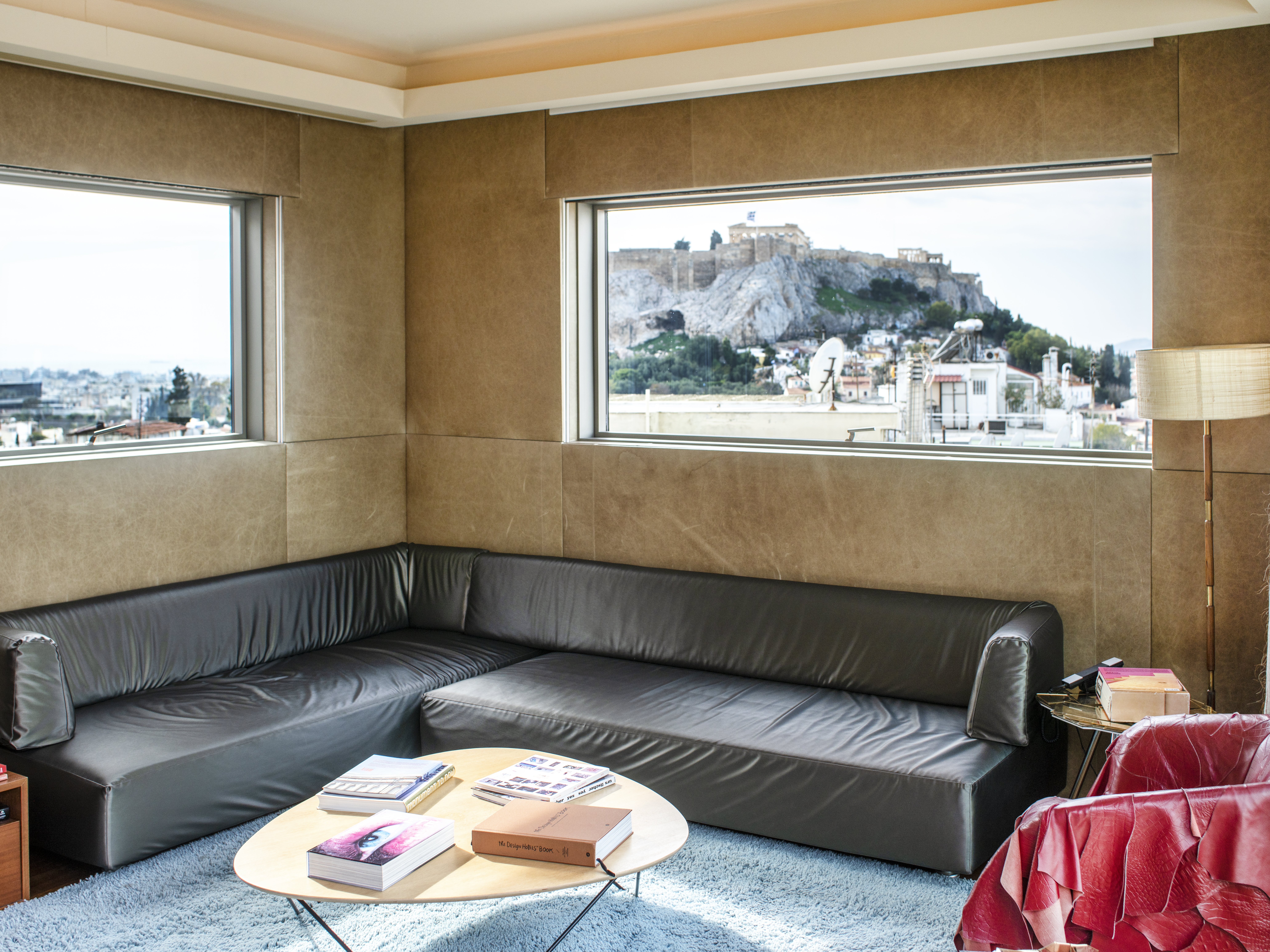 New Hotel 42/61
