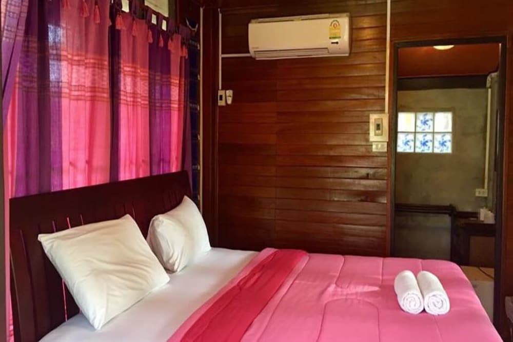 Baan Suan Rojjana 16/49