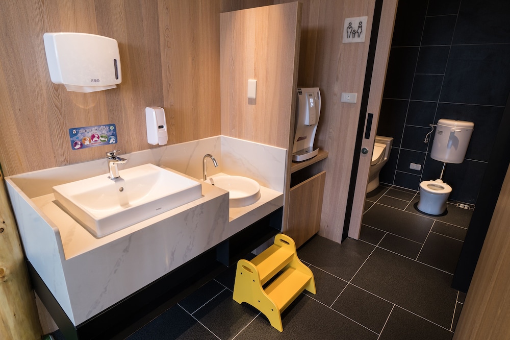 Evergreen Palace Hotel Chiayi 47/50