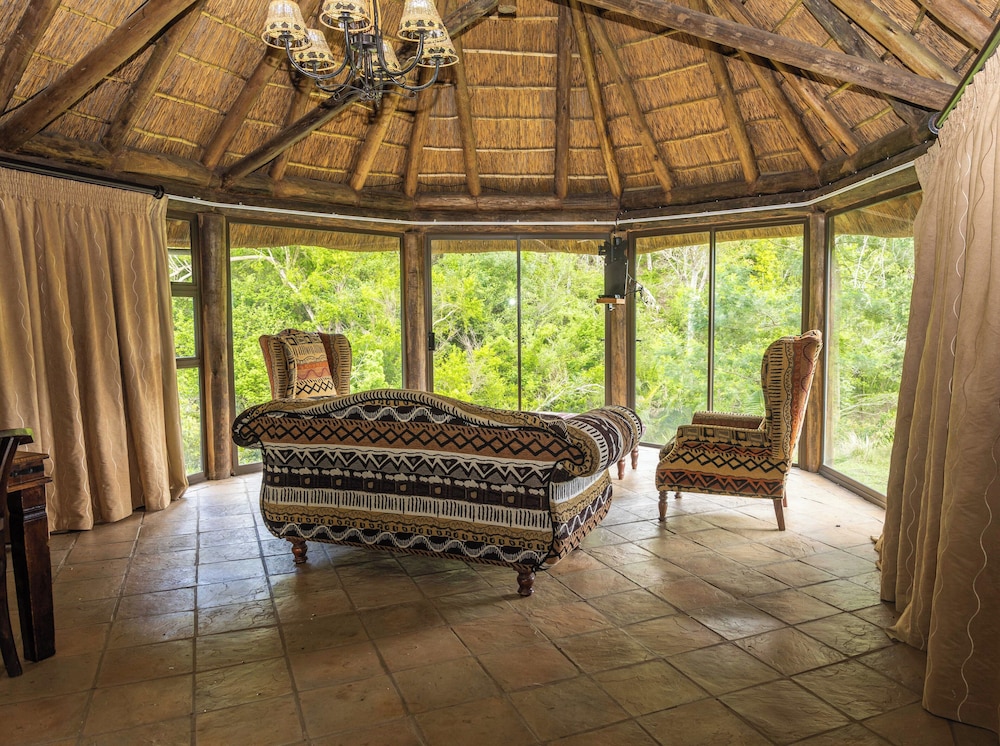 PREMIER RESORT MPONGO PRIVATE GAME RESERVE 24/50