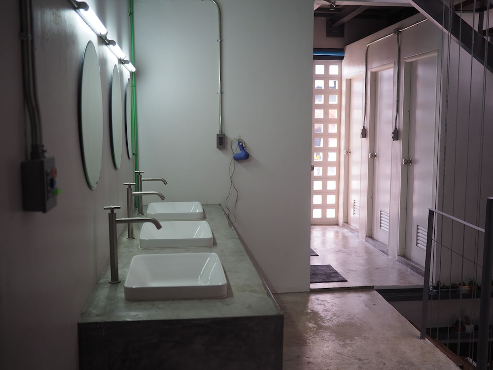 Hybrit Hostel & Cafe 36/37