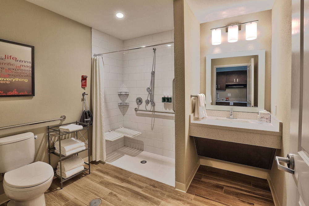 TownePlace Suites by Marriott Albuquerque Old Town 11/50