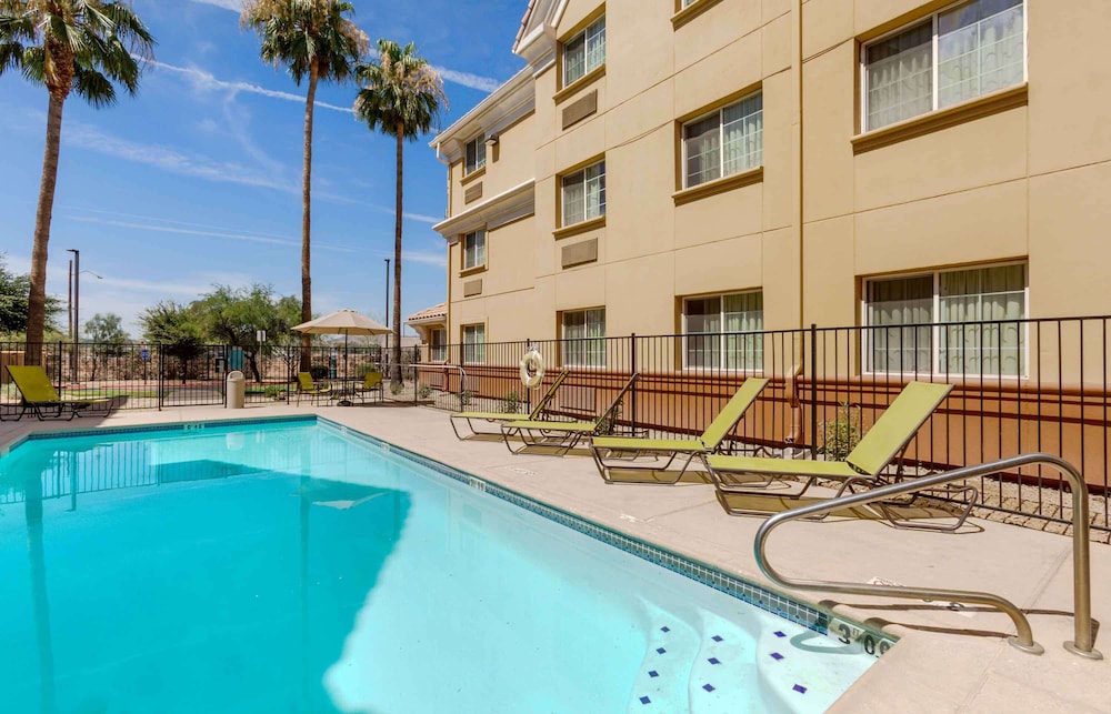Extended Stay America Suites Phoenix Airport Tempe 29/54