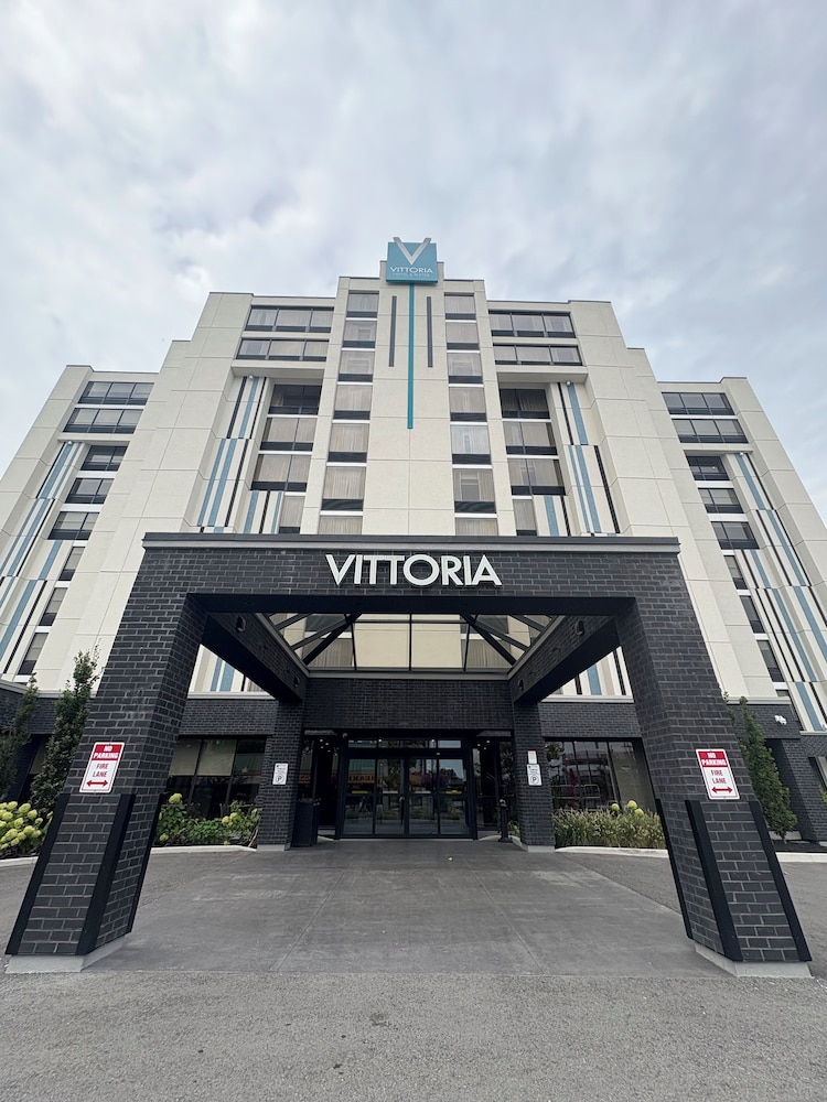 Imperial Hotel and Suites 6/60