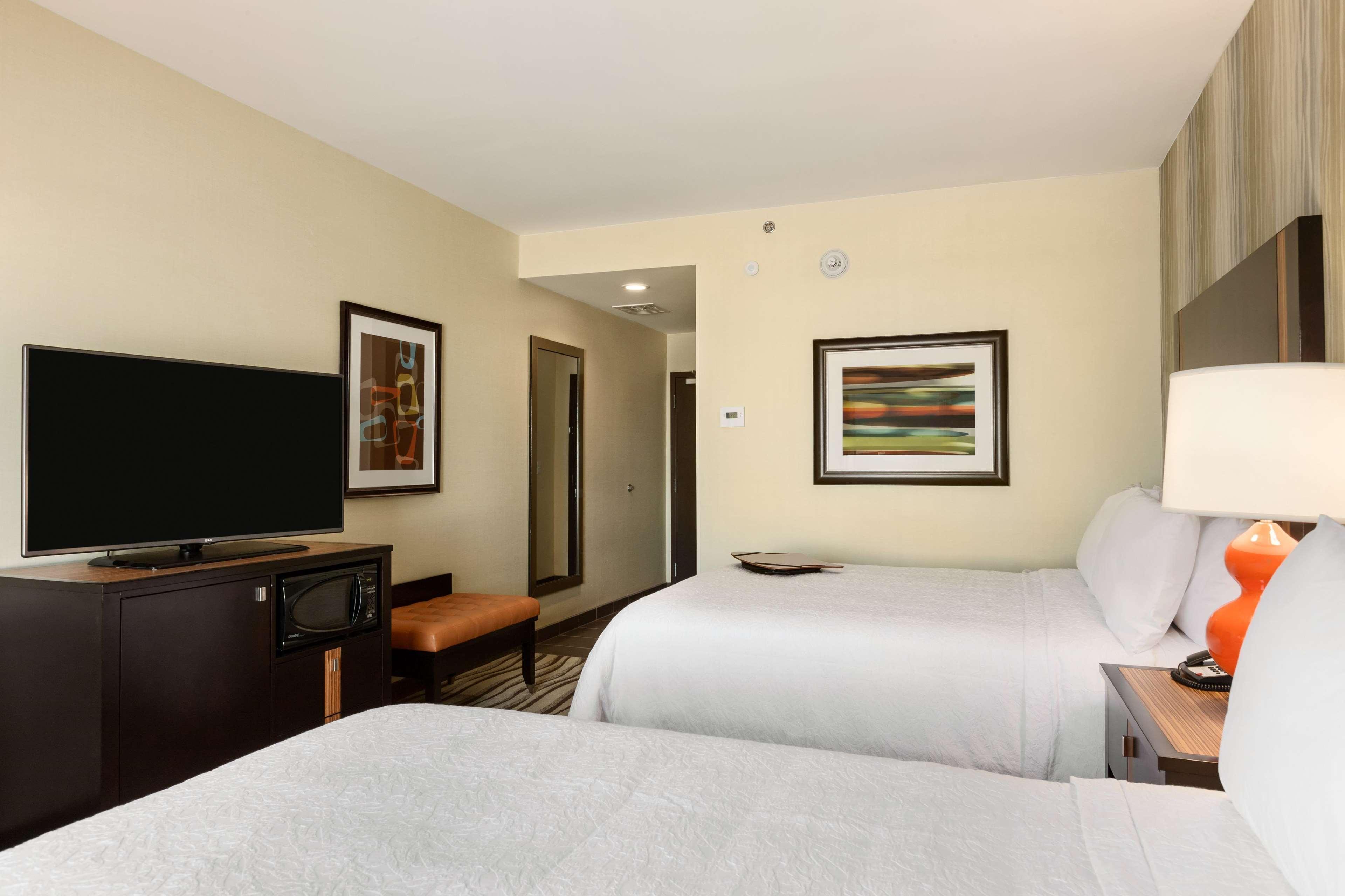 PREMIUM, 2 QUEEN BEDS