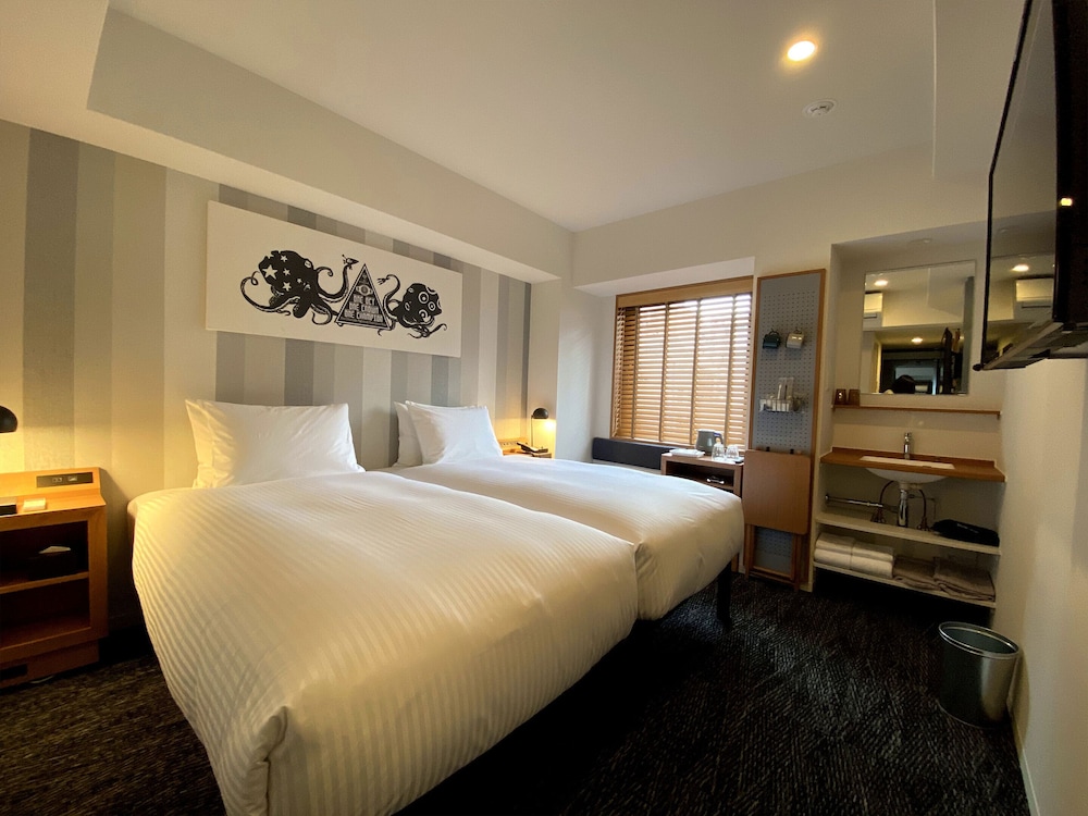 Umeda Holic Hotel 10/35