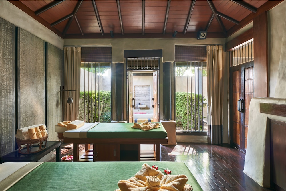 Atta Lakeside Resort Suite 56/81