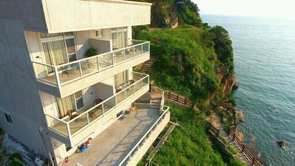 Xiang Ju B&B 15/21