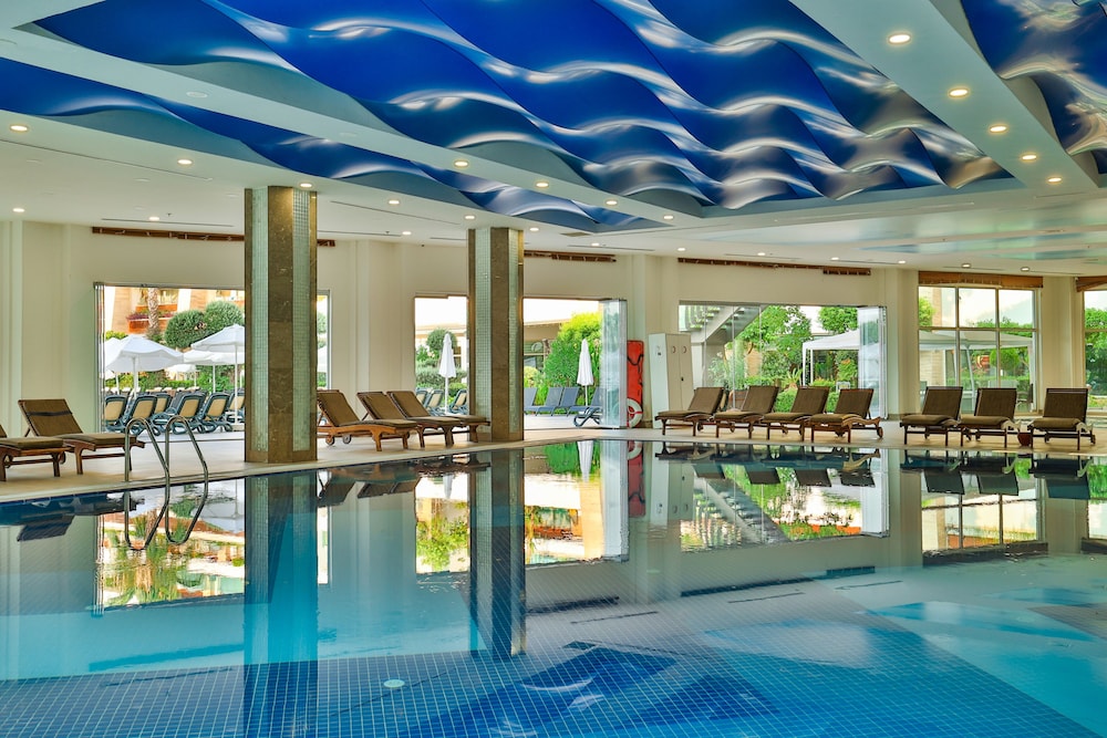Crystal Waterworld Resort and Spa 22/50