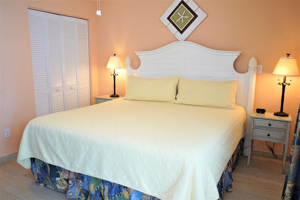 Glunz Ocean Beach Hotel and Resort 24/73