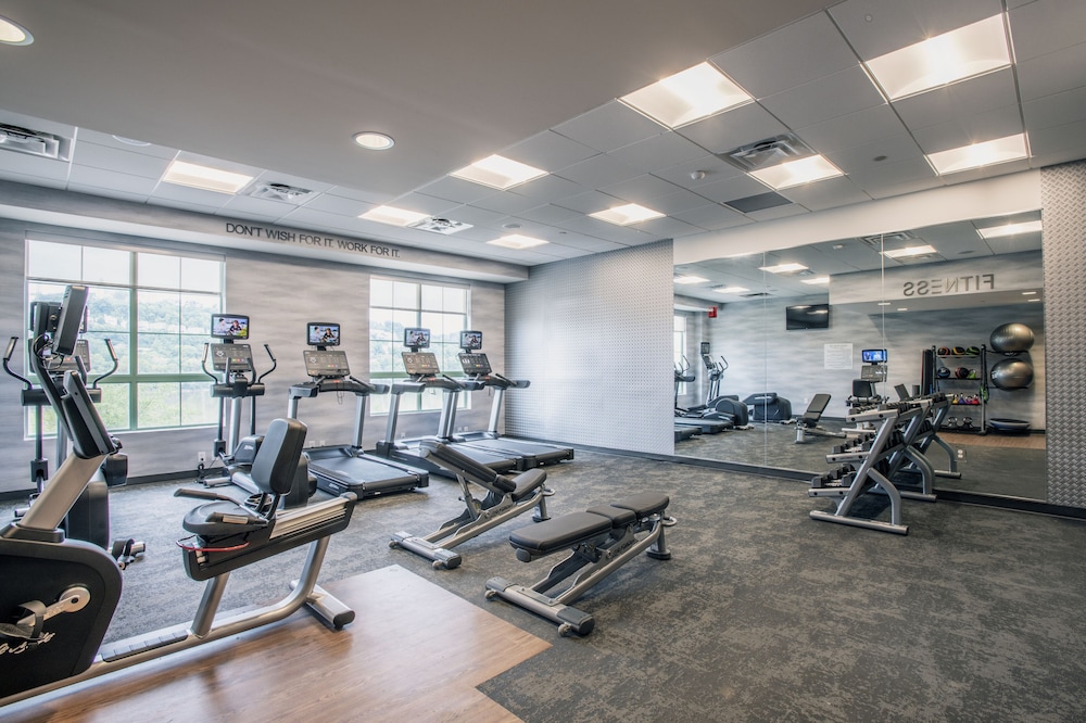 Fairfield Inn & Suites Newport Cincinnati 23/36