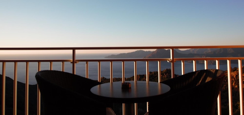 Hotel Capo Rosso 29/37