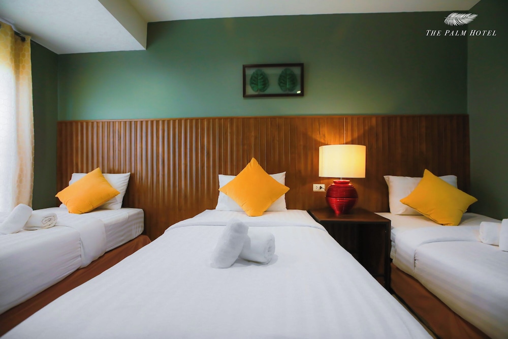 The Palm Hotel 20/50