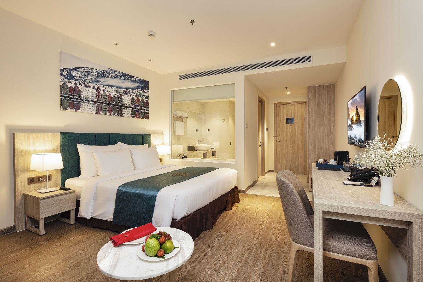 Senior, Deluxe, Twin Beds