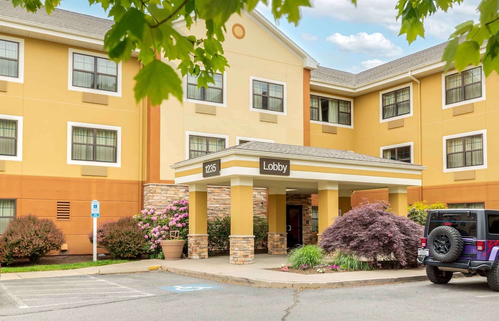 Extended Stay America Providence West Warwick 46/53
