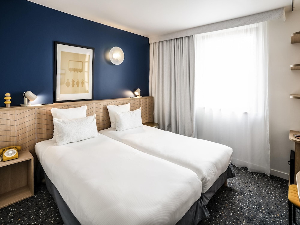STANDARD, TWIN BEDS