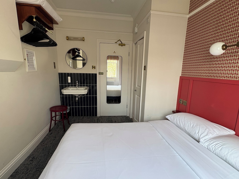 ECONOMY, DOUBLE BED
