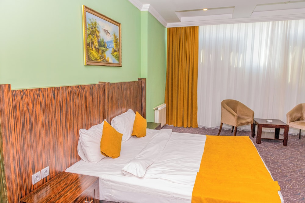 Anatolia Hotel 25/50