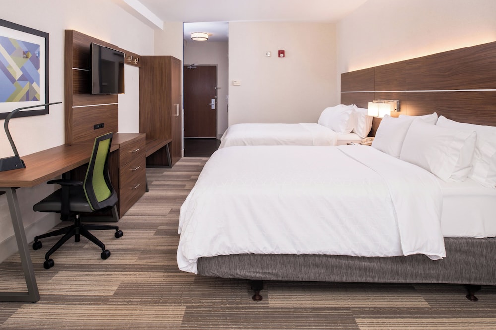 غرفة قياسية بسريرين كوين، Holiday Inn Express Sierra Vista 2/4