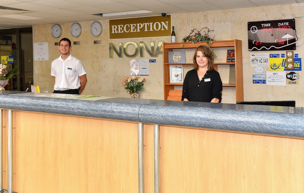 Hotel Nona 2/26
