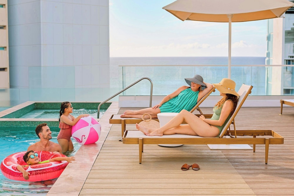 Casa Costera, Isla Verde Beach, Apartments by Marriott Bonvoy 17/46