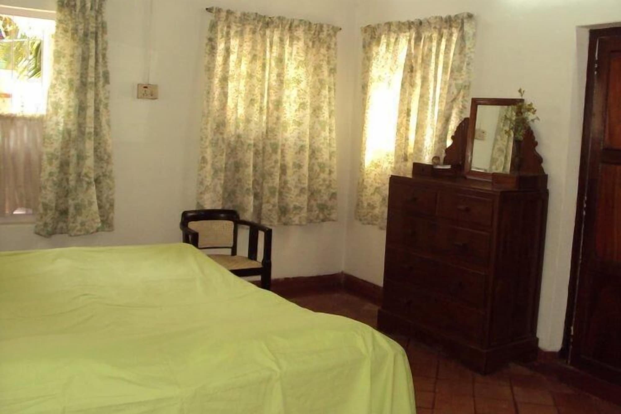 غرفة بسرير مزدوج، FENN HALL 2/3