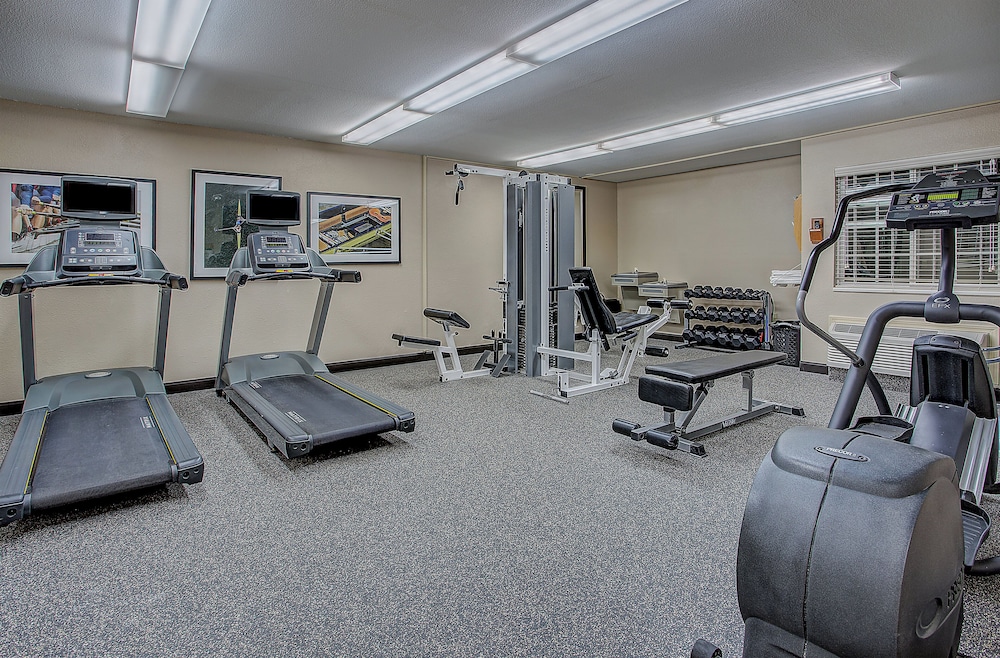 Candlewood Suites Louisville Airport, an IHG Hotel 14/39