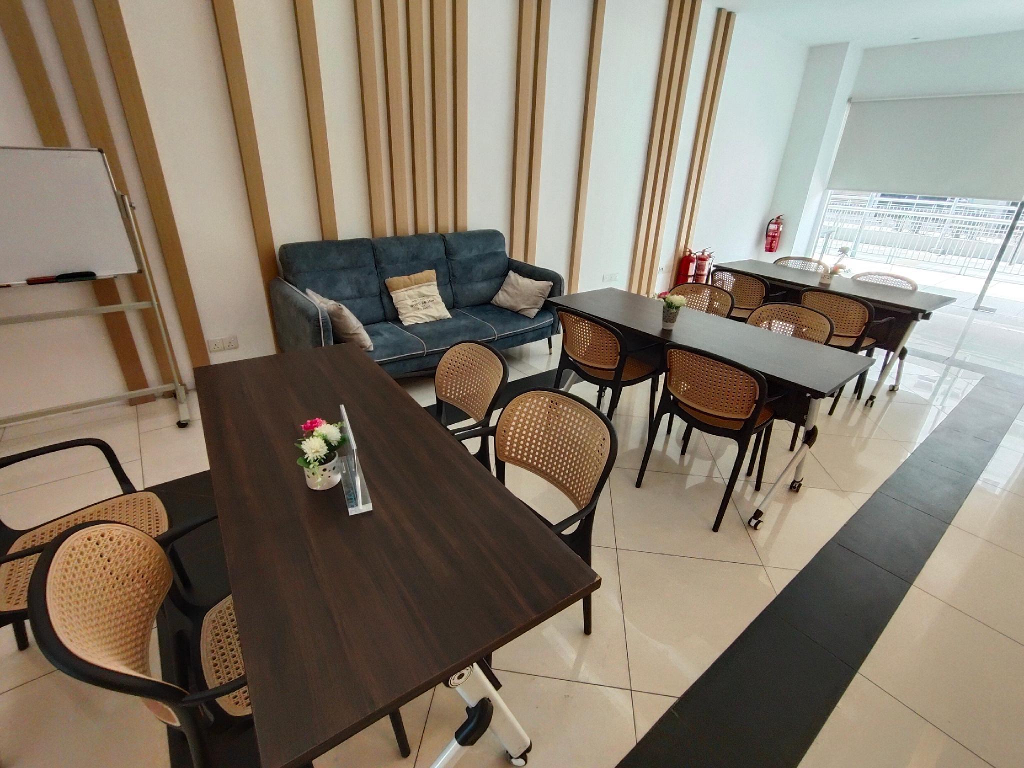 Bangi Business Hotel 30/31