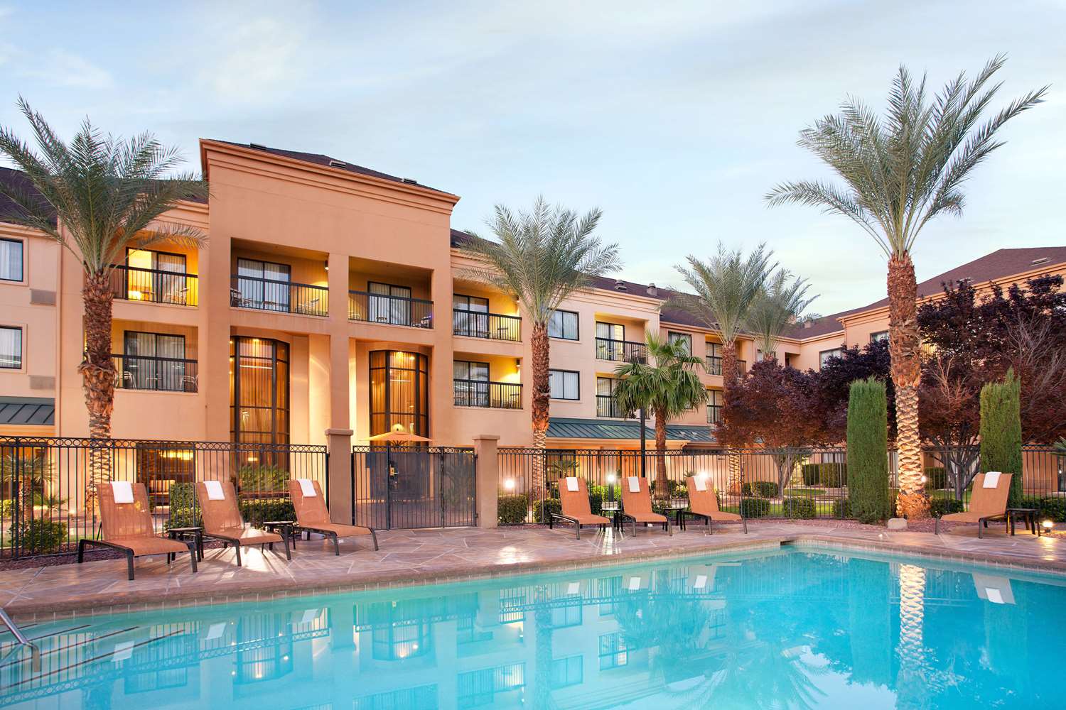 Sonesta Select Las Vegas Summerlin 4/55