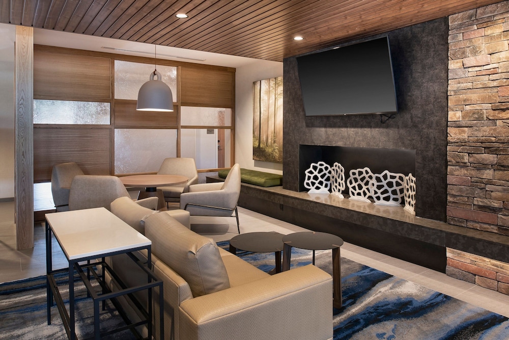 Fairfield Inn & Suites by Marriott Memphis Arlington 21/28