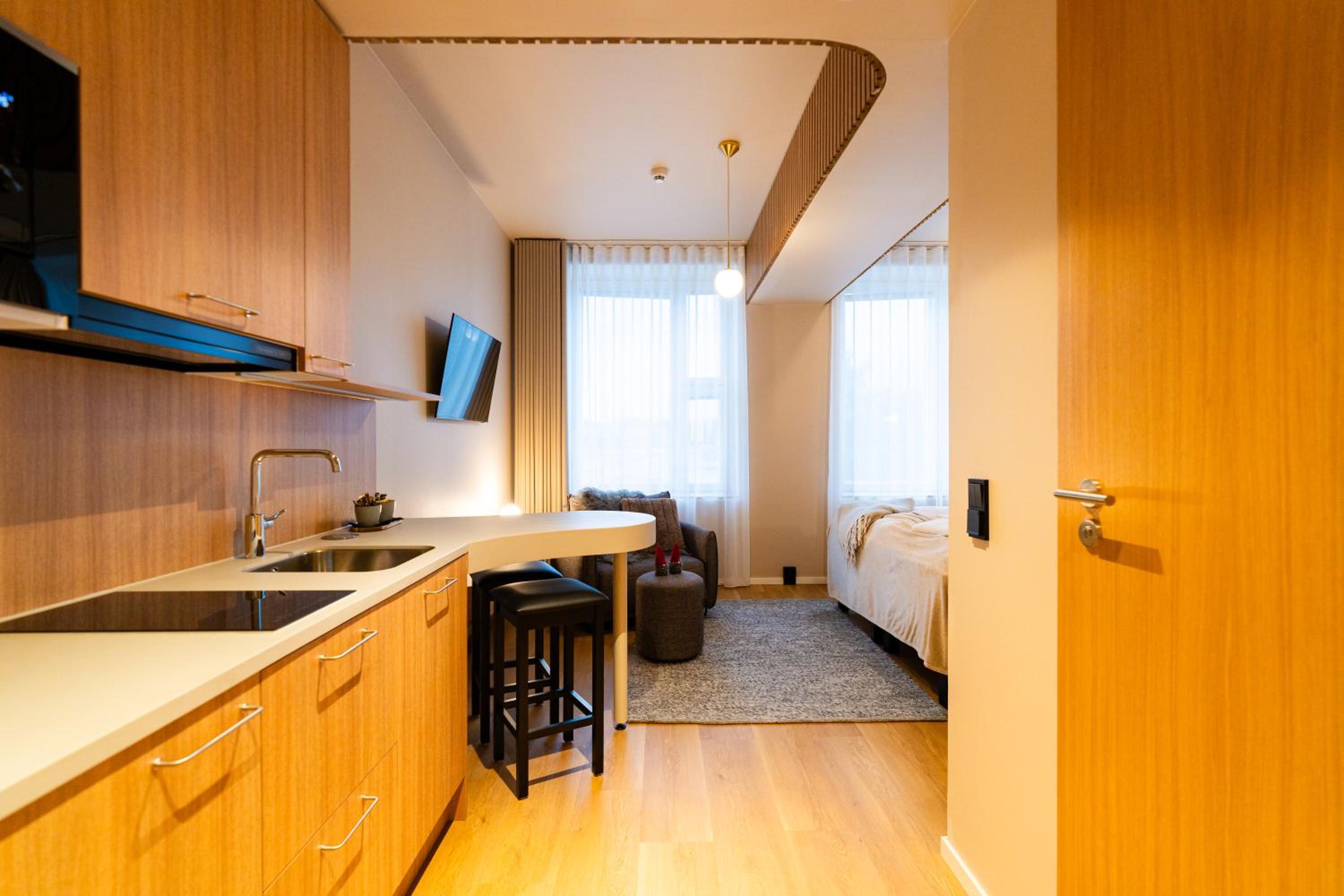 Postmaster Hotel 4/40
