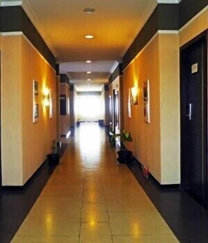 C3 Hotel Ungaran 24/33