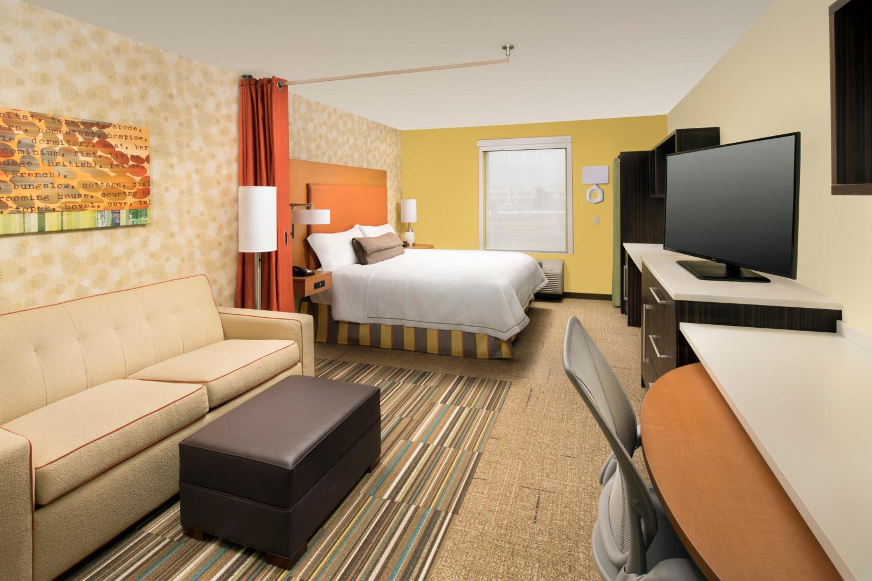 STUDIO, SUITE, KING BED, ACCESSIBLE