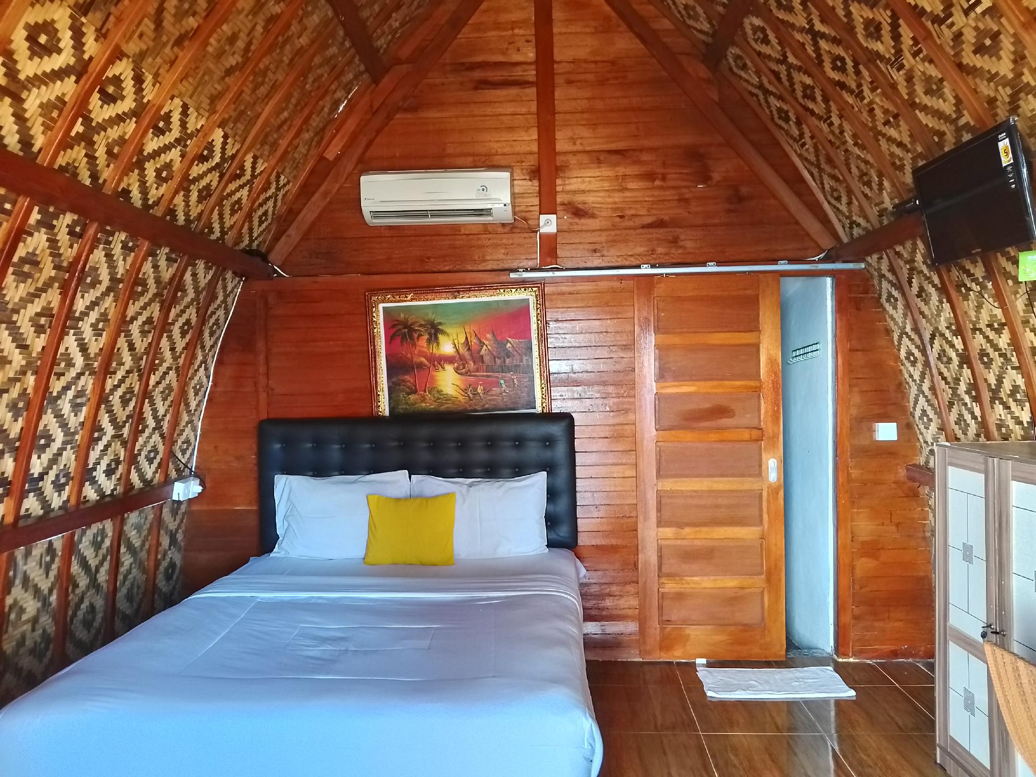 ROOM, DOUBLE BED